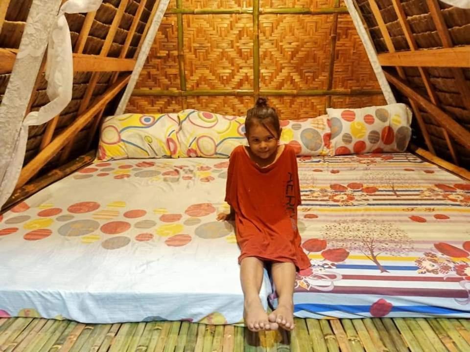 Moalboal Bamboo House / Rooms Bagian luar foto