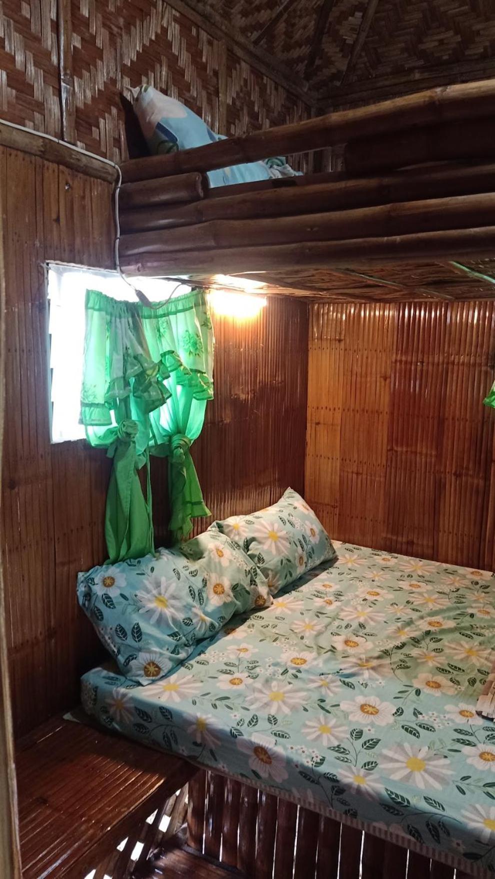 Moalboal Bamboo House / Rooms Bagian luar foto